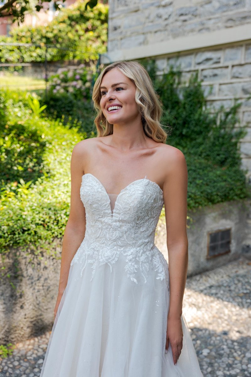Vera Nova 2023 Brautkleid VN15 rumpink (2)