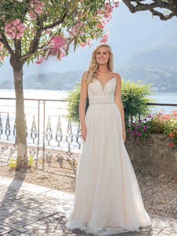 Vera Nova 2023 Brautkleid VN05 rumpink (1)