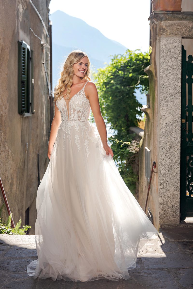 Vera Nova 2023 Brautkleid VN07 rumpink (1)