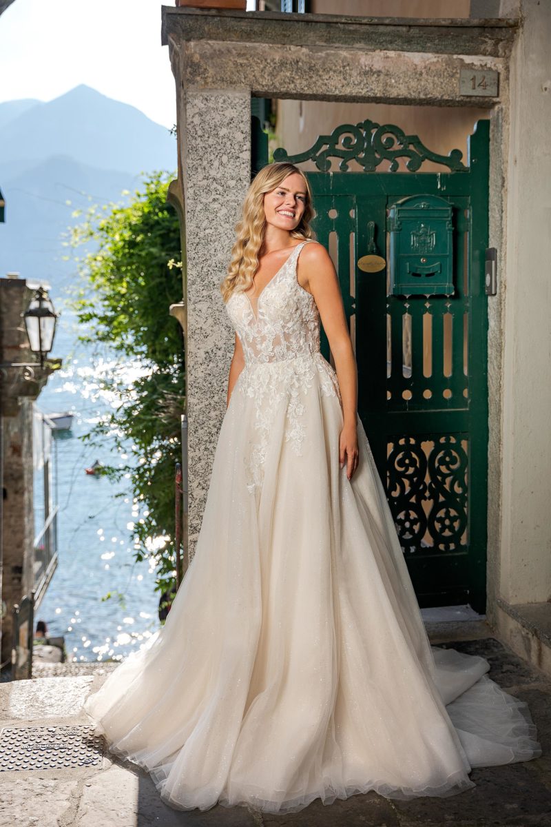 Vera Nova 2023 Brautkleid VN08 rumpink (2)