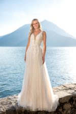 Vera Nova 2023 Brautkleid VN17 rumpink (1)