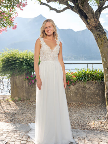 Vera Nova 2023 ivory Brautkleid VN57 (1)